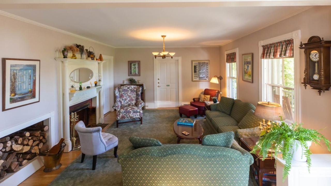 Maple Hill Farm Inn Augusta Bagian luar foto